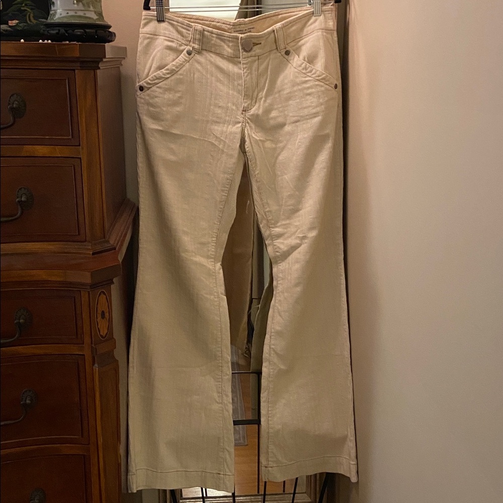 Tommy jeans cream cords size 10/ 11 flap pockets flared